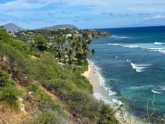 Hawaii coastline photo with photo by Hawaii Concierge Couseling by Bruce Berger